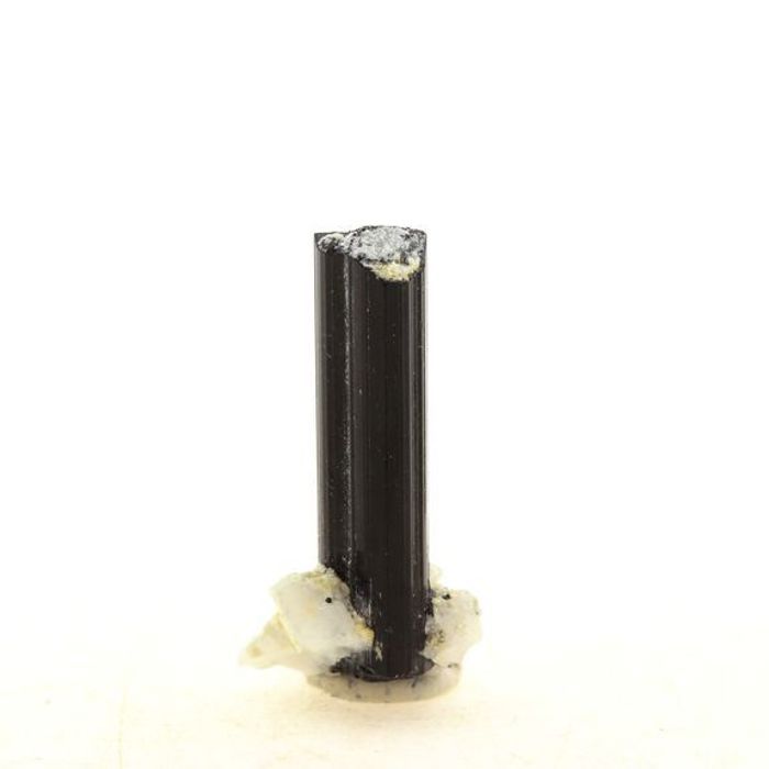 Pierres et Minéraux. Tourmaline Schorl. 15.0 ct. Shigar Valley, Skardu District, Pakistan.