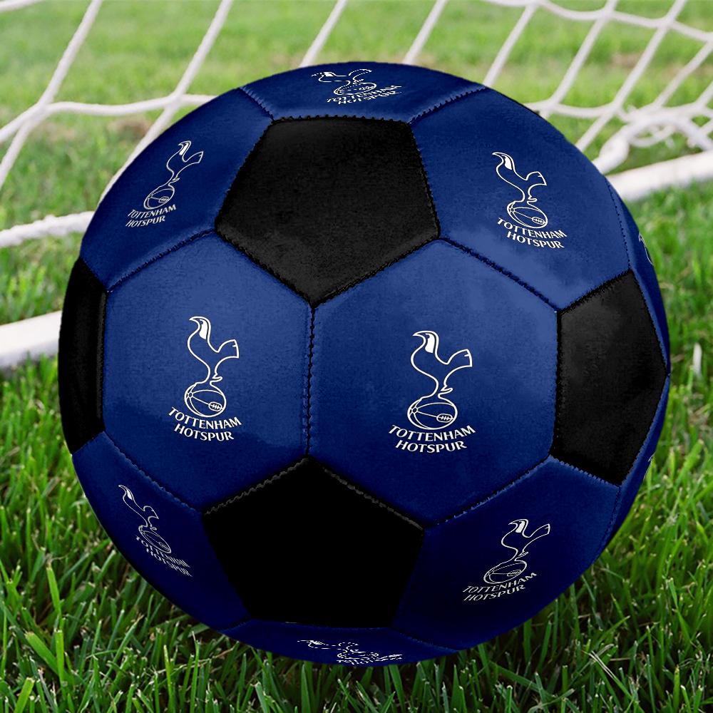 Футбольный мяч размера 5 на тему Tottenham Hotspur, подходит как для игры в помещении, так и на улице, отличный подарок для всех.