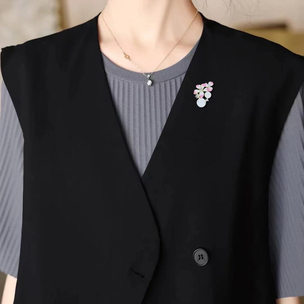 New Enamel Flower Collar Pin For Women Summer Fashion Design Brooch Pearl Jewelry Cubic Zirconia And Copper Material