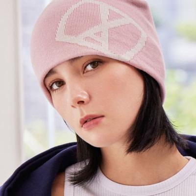 VARZAR VA Квадратная жаккардовая шапка розовая