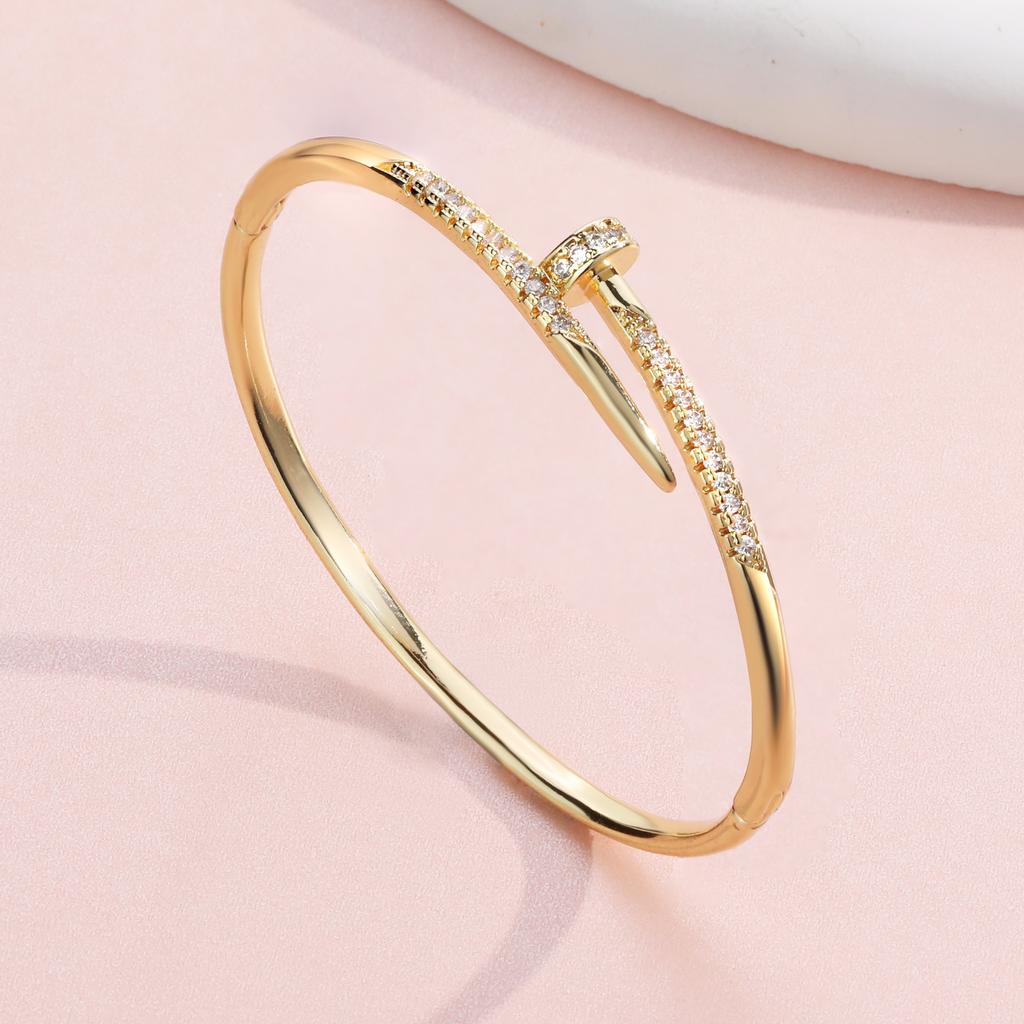 2026 Personalized Alloy Zircon Nail Bracelet European and American Light Luxury Niche Ins Style Design Opening