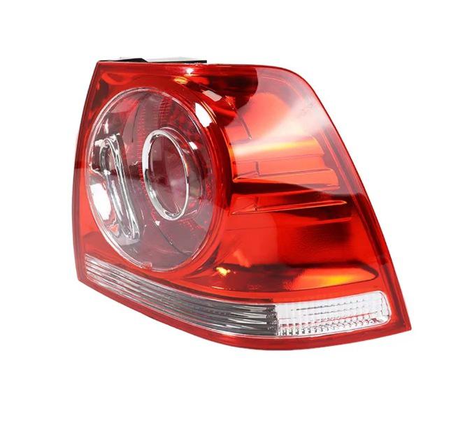 Совместимо с Volkswagen Bora 2006-2008: внутренние/внешние задние фонари, стоп-сигналы, фонари заднего хода и задние габаритные огни.