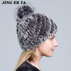 Вязаные шапки с помпоном для женщин, шапочки, однотонные эластичные шапки из меха кролика рекс, зимняя шапка Skullies, модные шапки из натурального меха