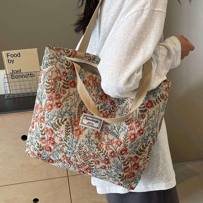 Large Capacity Canvas Bag New Trendy and Fashionable Versatile One Shoulder Handbag Ins Student Class Bag Women