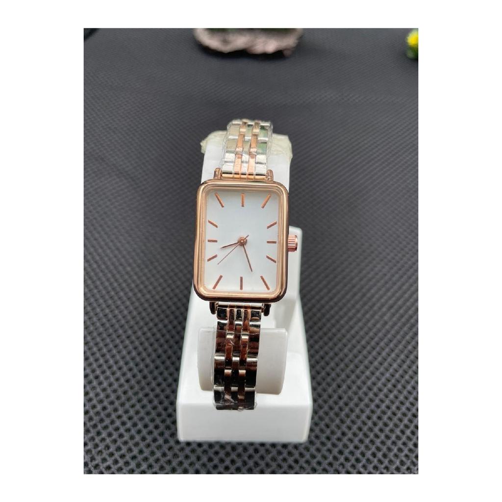 Retro Strap Women's Wristwatch