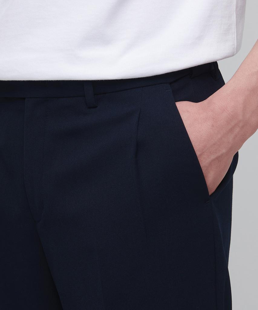MUSINSA STANDARD Lightweight Wide Hidden Banding Crop Slacks [Navy]