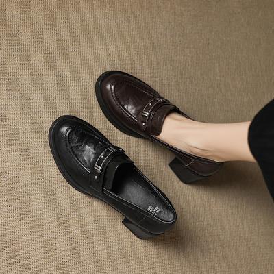 Британский стиль платформа толстый каблук 2025 осень новая глубокий вырез одинарная обувь для работы высокий каблук маленькие кожаные туфли лоферы женские