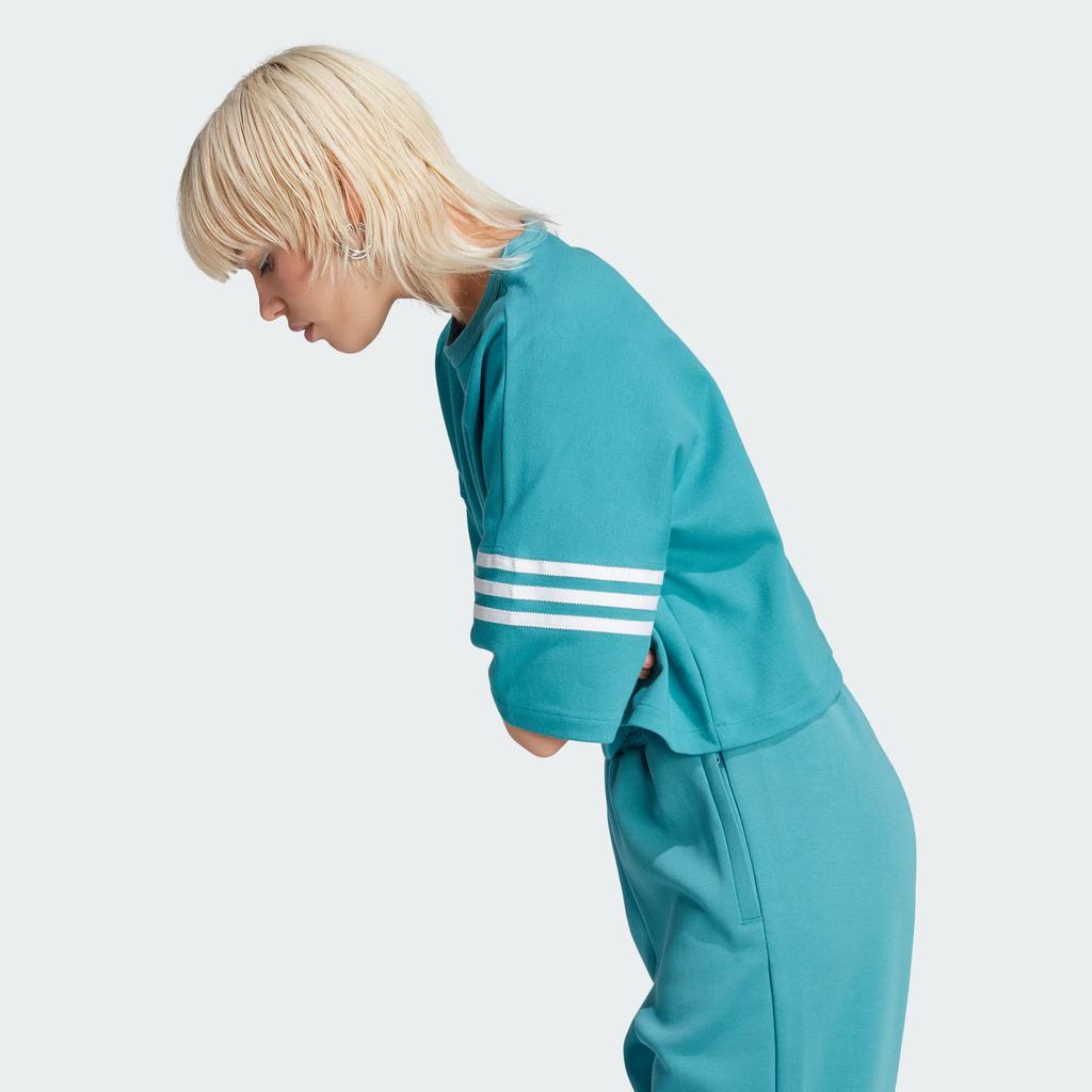 adidas Укороченная футболка Originals Trefoil с тремя полосками и цветными блоками, женские топы, арктическо-голубой, белый IM1829