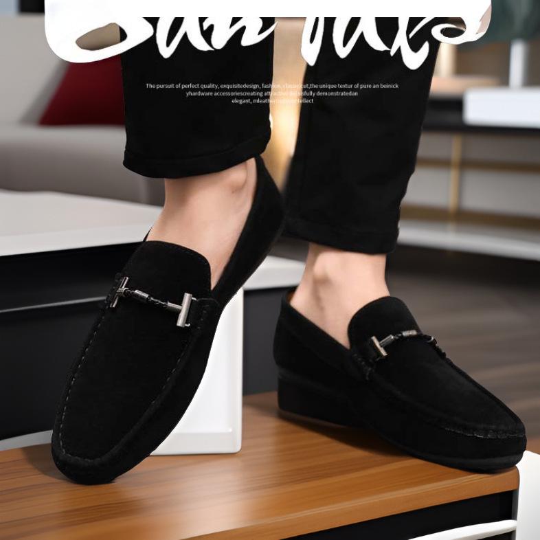 Новые мужские бархатные туфли большого размера в корейском стиле с дышащей мягкой подошвой и модным трансграничным дизайном.