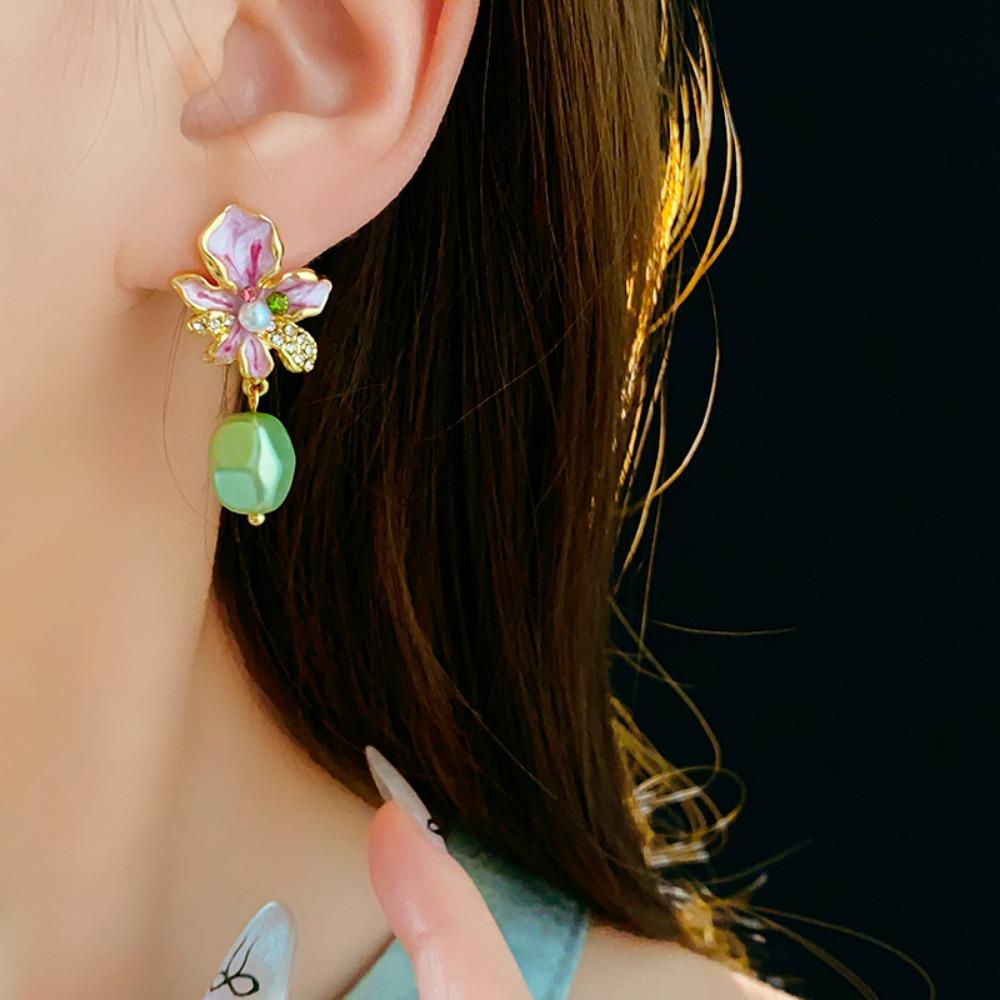 Light Luxury Bohemian Earrings Women Ear Jewelry Sweet Drop Earrings Flower Stud Earrings  Gift