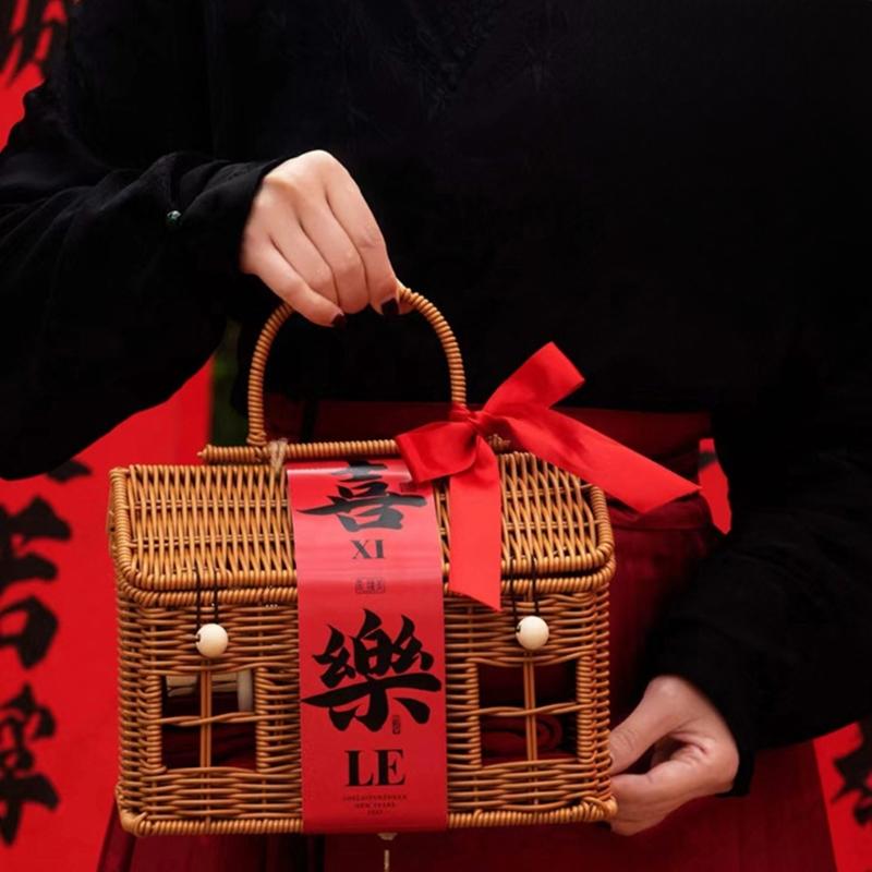 Creative House Shape Woven Rattan Storage Basket Featuring Portable Handle for Home Decors Picnics Gift User Friendly Materials