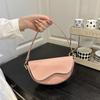 Французская нишевая маленькая сумка женская 2025 новая весенне-летняя фактурная сумка-мессенджер с широкими полосами популярная сумка-седло женская сумка