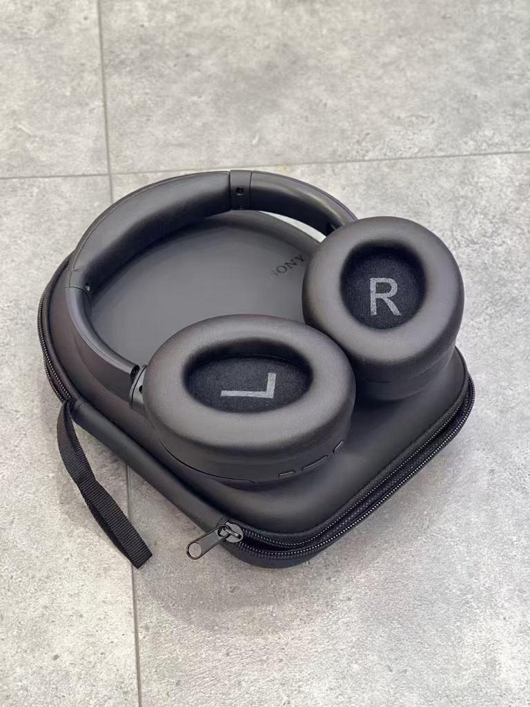 Active Noise Cancelling XM4ANC Wireless Over-Ear Headphones with Leather Case & Logo