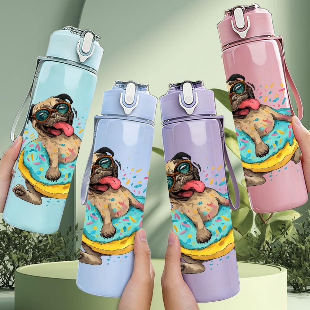 1PC Bulldog Swimming Ring 750ml Color Plastic Sports Water Bottle Leakproof Flip Straw Lid Suitable for Sports Office Home Use