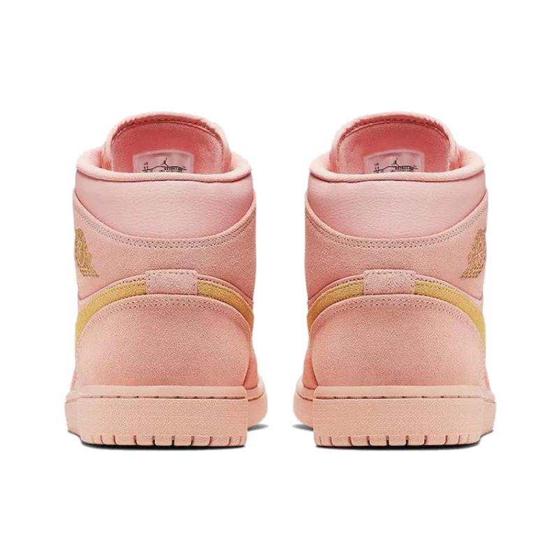Jordan 1. Кроссовки Jordan 852542-600, цвет кораллово-золотой.