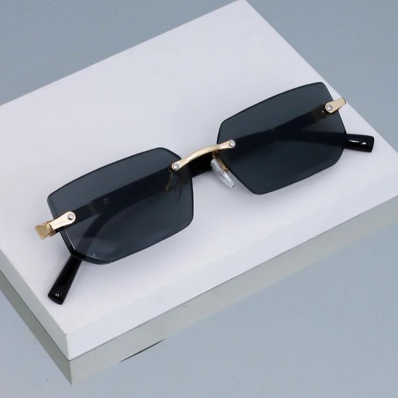 New Fashionable Retro Square Glasses for Women and Men Frameless Simple and Versatile Decorative Glasses