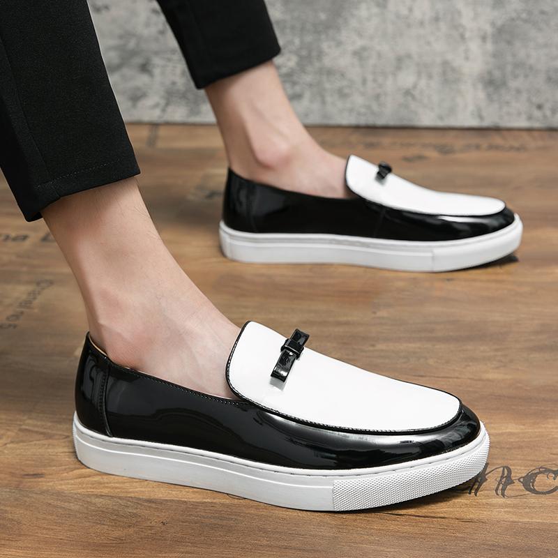 Fashion Men Casual Business Vulcanized Shoes European and American Casual Glossy Leather Shoes European Station Loafers Men Shoes