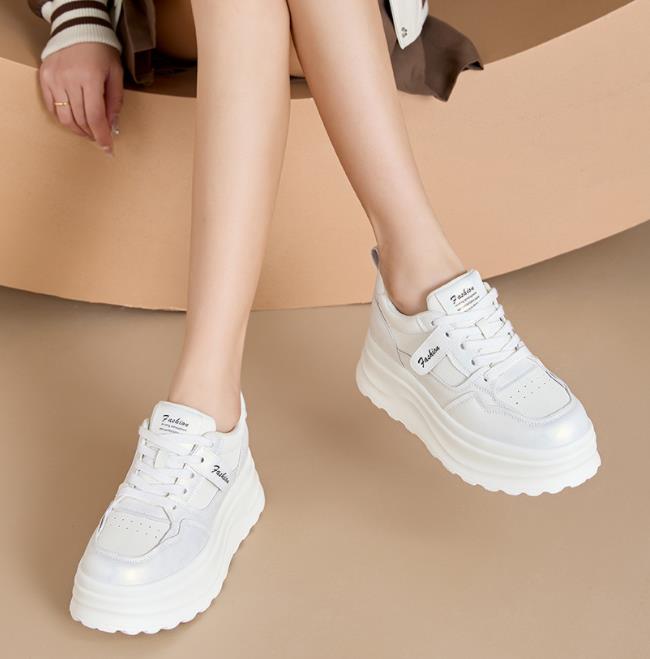 Fashion 7CM Flat Platform Women Shoes 2025 Spring/autumn Fashion Korean Style White Skateboarding Sneakers Leisure Shoes Woman