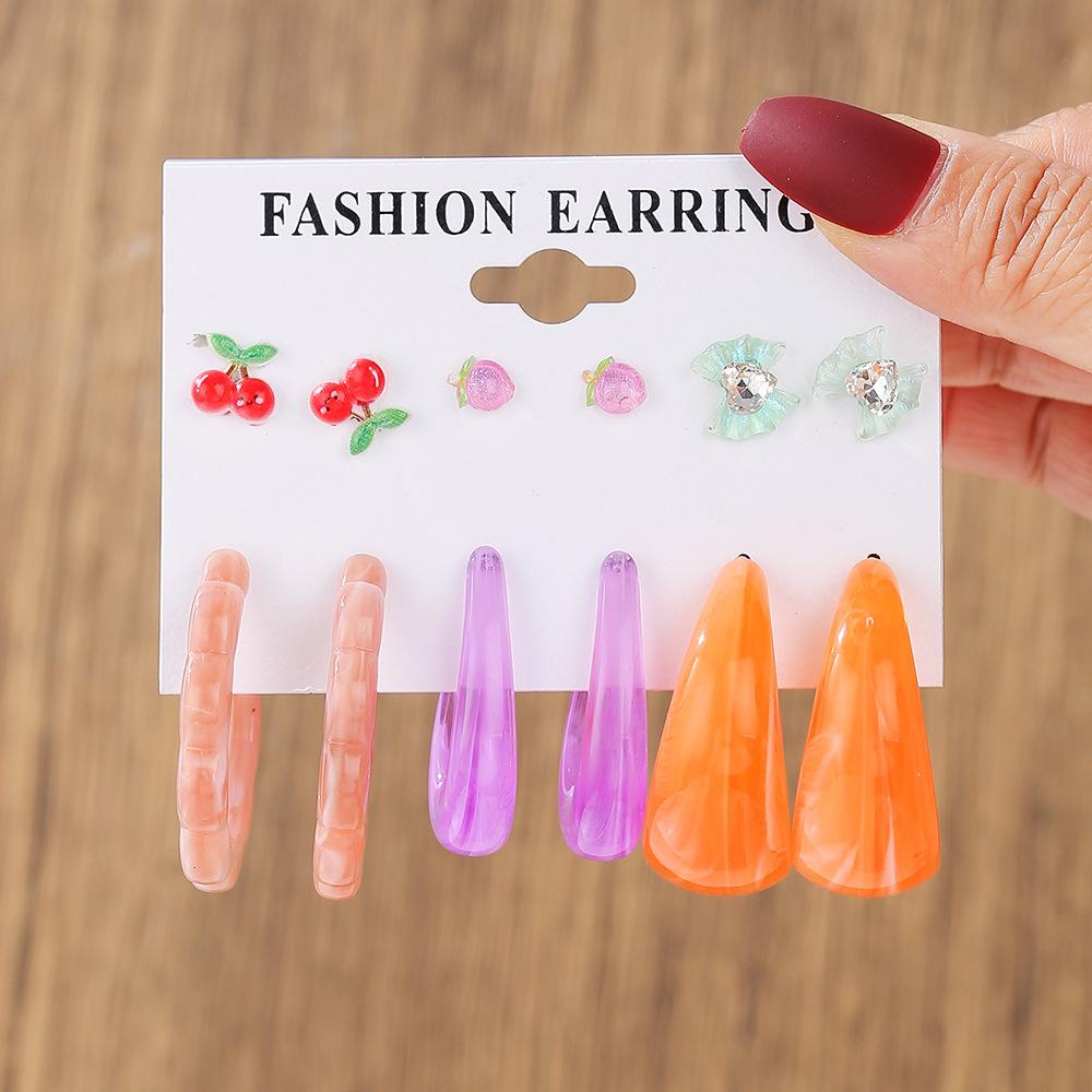 Oversold personalized C-shaped earrings set, colorful resin small stud earrings, love bow, cute earrings.