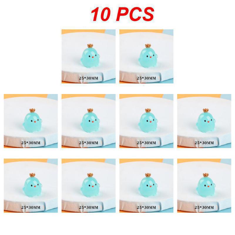 1~10PCS Luminous Mini Resin Pig Car Dashboard Toys Dolls Glowing Figures Home Garden Decoration Cartoon Color Chick Car