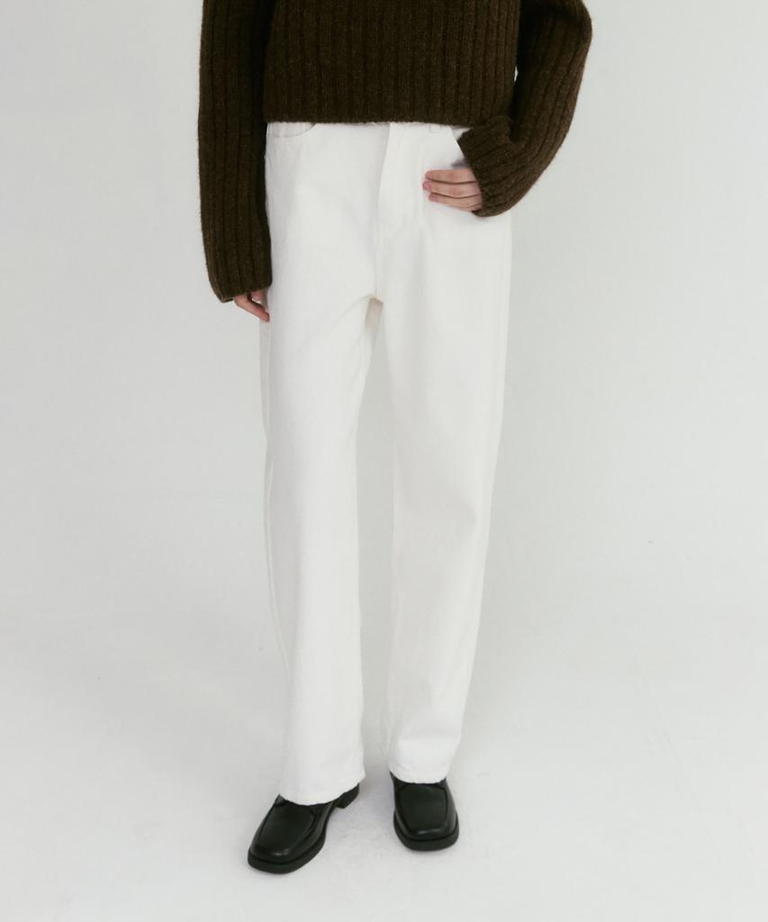 LEI AVERY Cotton Twill Straight Pants (White)