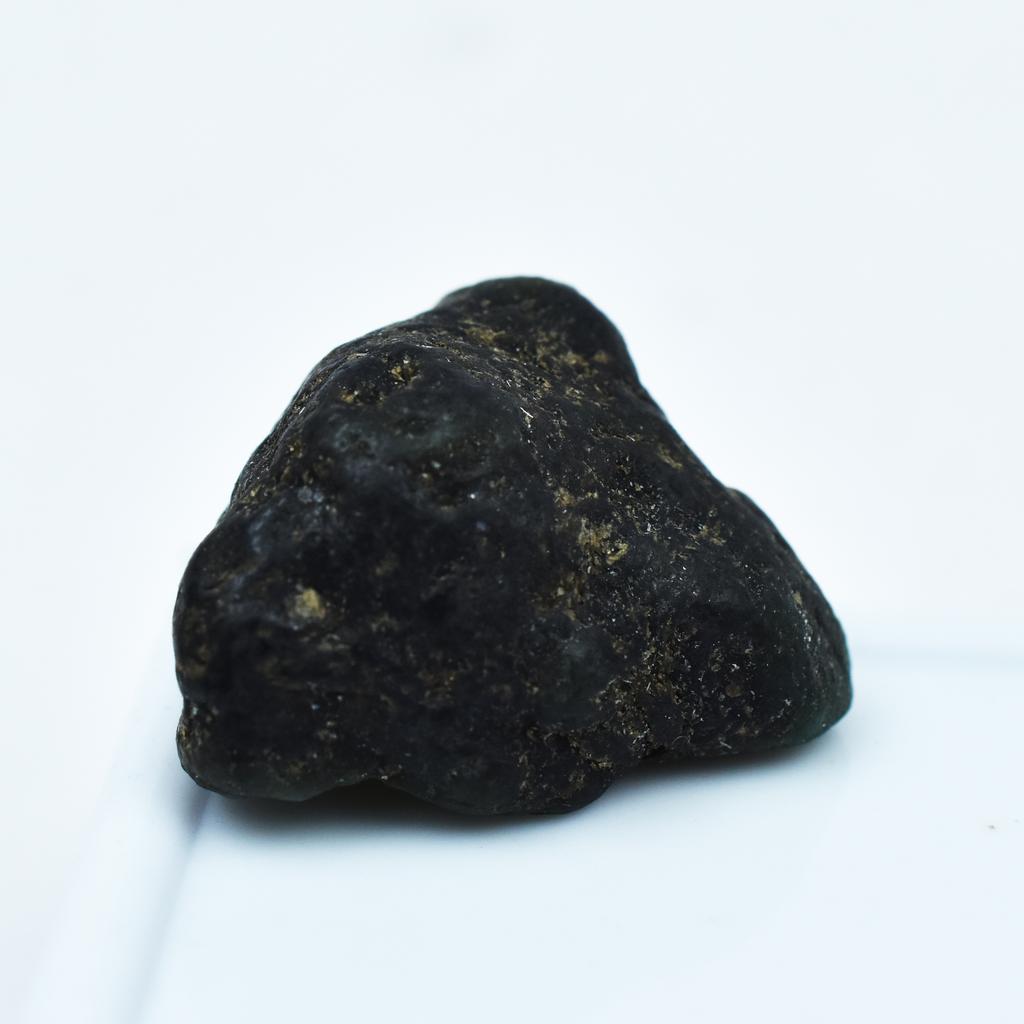 Необработанный Неограненный 38,00 Карат Натуральный СЕРТИФИЦИРОВАННЫЙ Зеленый Изумруд Свободный Драгоценный Камень AR-3154-R