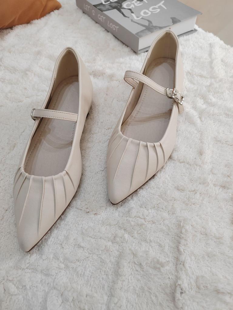 Inner Height Increase Summer New Women's Shoes Versatile and Popular Retro Temperament One-word Pleated Pointed Single Shoes Small Size Shoes