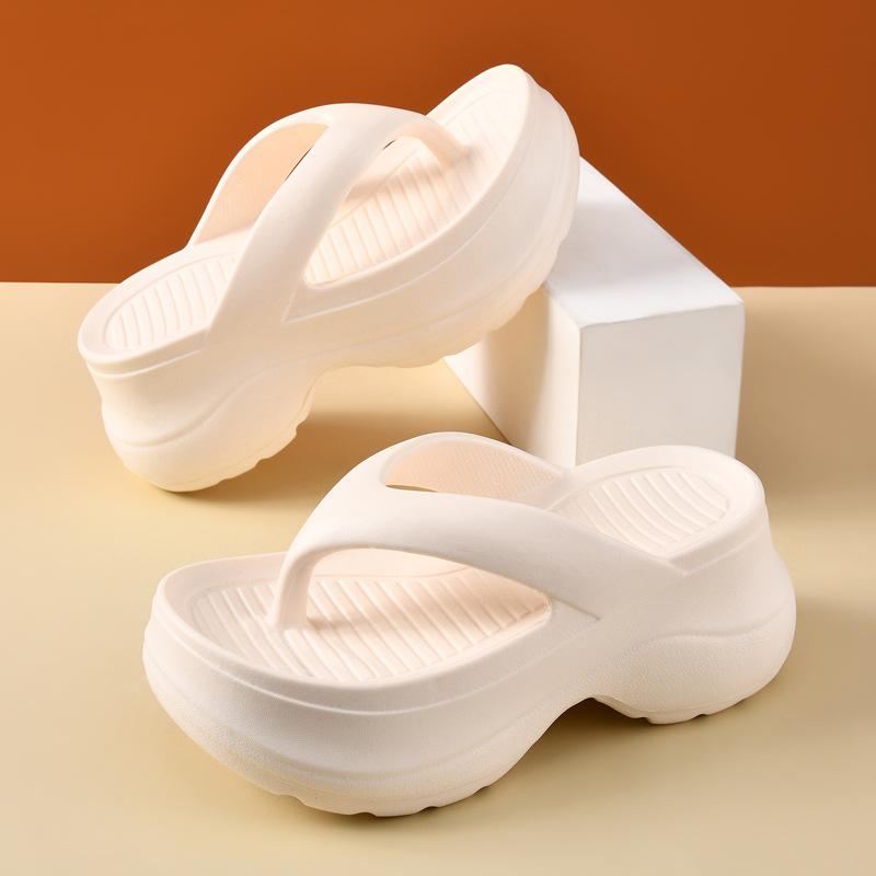 Шлепанцы на толстой подошве женские летние нескользящие и дезодорирующие шлепанцы с маленьким зажимом для талии женские