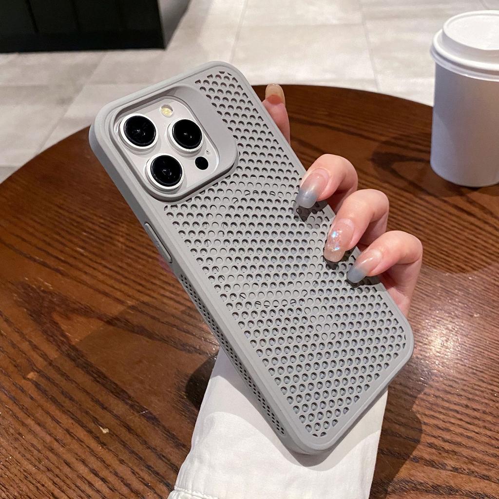 Применимо к iPhone16proMax полый теплоотводящий магнитный присасывающий чехол для мобильного телефона Apple 15 ощущение кожи дышащий и противоударный защитный