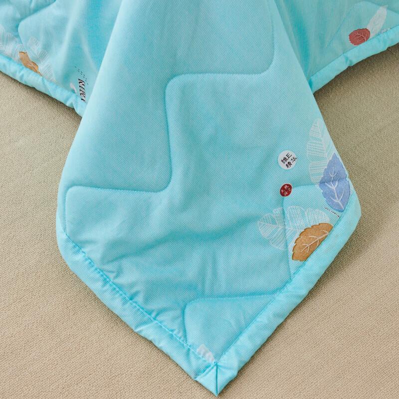 Grace Blue Leaf Pattern Summer Quilt