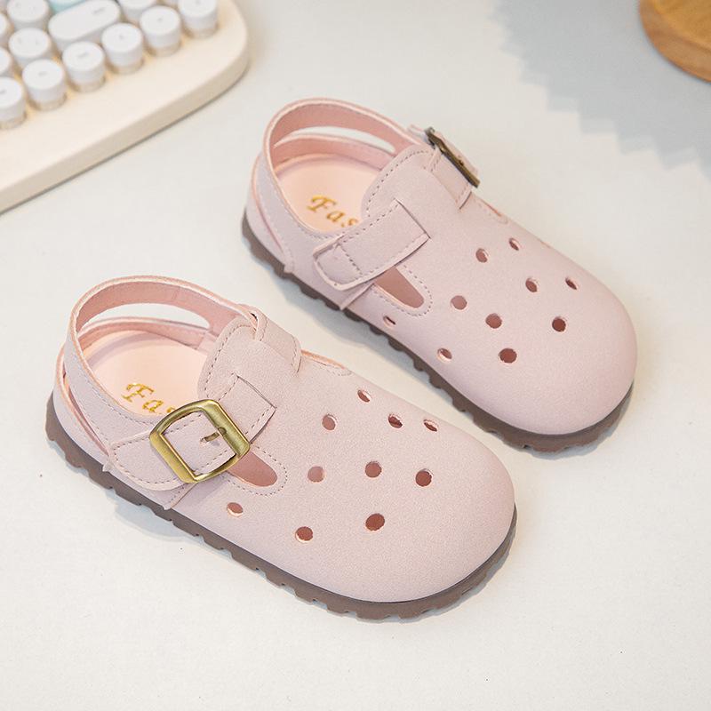 Детские Crocs Весна/Лето 2025: Сандалии с мягкой подошвой для мальчиков и девочек, обувь для первых шагов для младенцев и малышей.