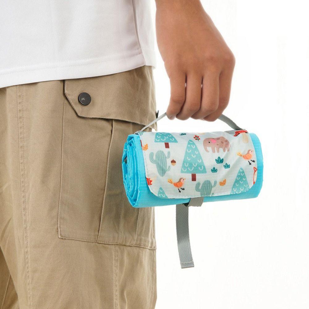 Moisture-Proof Outdoor Picnic Mat Pocket Size Mini Beach Mat Portable Picnic Mat Travel Use
