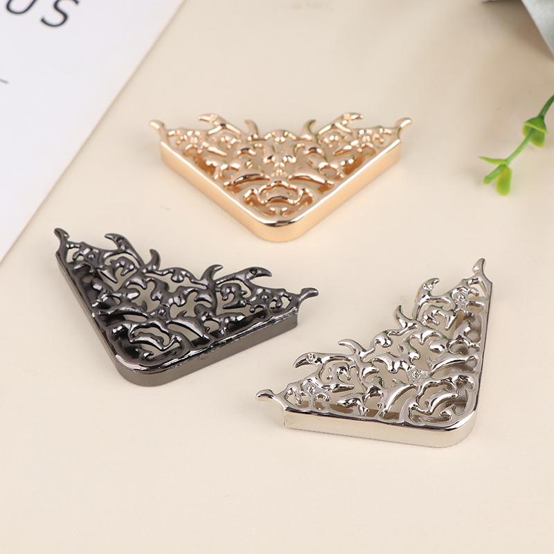 Metal Bags Corner Protectors With 2 Screws Handbags Clip Edges Hollow Fixed Decorative Buckle Diy Hardware Accessories