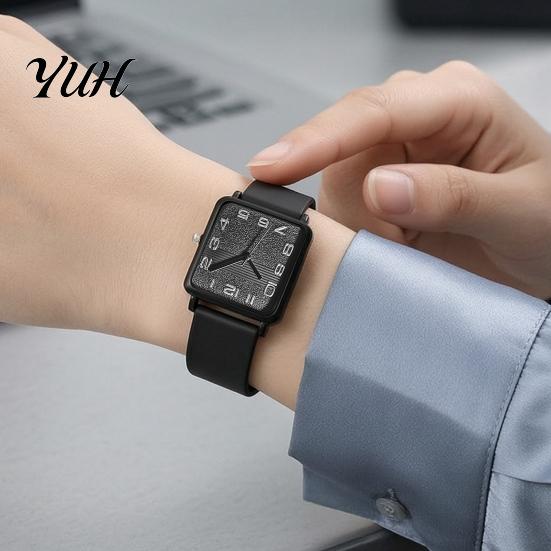 Lady Casual Watch Square Dial Quartz for Women, Silicone Strap Wristwatch with Strap, Accurate Lightweight Wristwatch, Fashion Accessory Precise