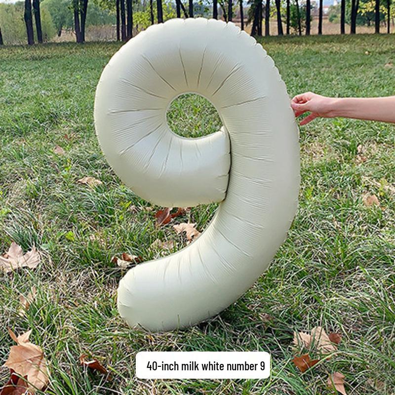 Large Milk White Number Balloons (32/40 Inch) – Ideal for Kids' Birthday Parties and Outdoor Photo Props