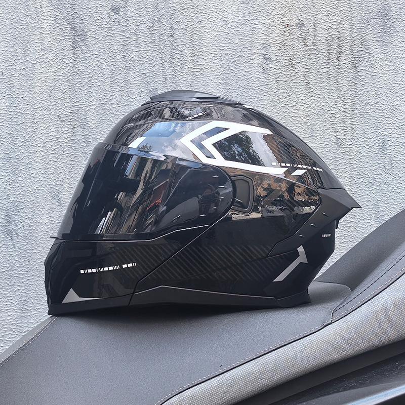 Motorcycle Helmet Men's and Women's Face-off Helmet Summer Locomotive Full Helmet Universal Safety In All Seasons
