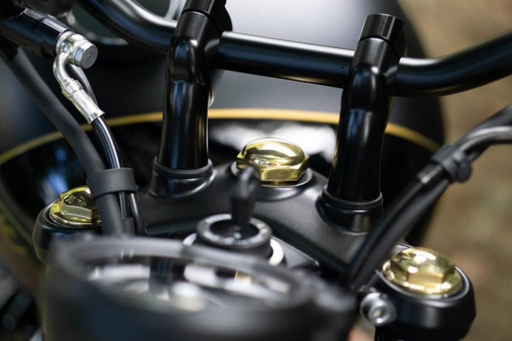 Гайка рулевой колонки Motone для Street Twin Street Scrambler T100 T120 BOSS Brass MMU068