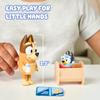 Набор из 2 фигурок BLUEY Baby Race | Набор из 2 фигурок с Чили и Малышом и аксессуарами для колыбели, 17616