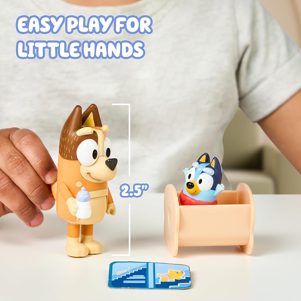 Набор из 2 фигурок BLUEY Baby Race | Набор из 2 фигурок с Чили и Малышом и аксессуарами для колыбели, 17616