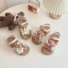 Сандалии для девочек Сладкие цветы Инс Модные Детские Туфли Принцессы Элегантные Милые 2025 Лето Новые Детские Пляжные Туфли Мягкая Подошва Нескользящие