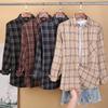Женская клетчатая хлопковая куртка-рубашка с длинным рукавом в корейском стиле 2025