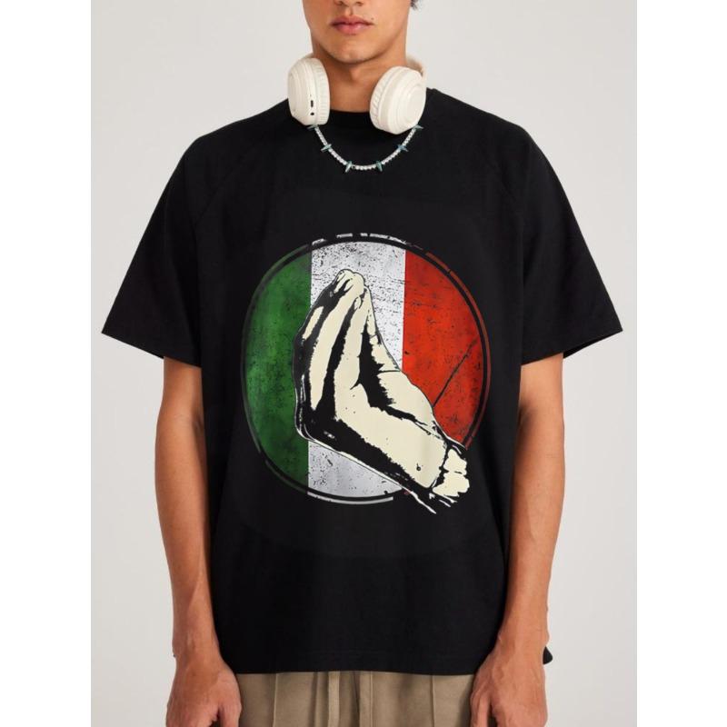 Черная футболка с принтом итальянского флага и жеста руки для повседневной носки