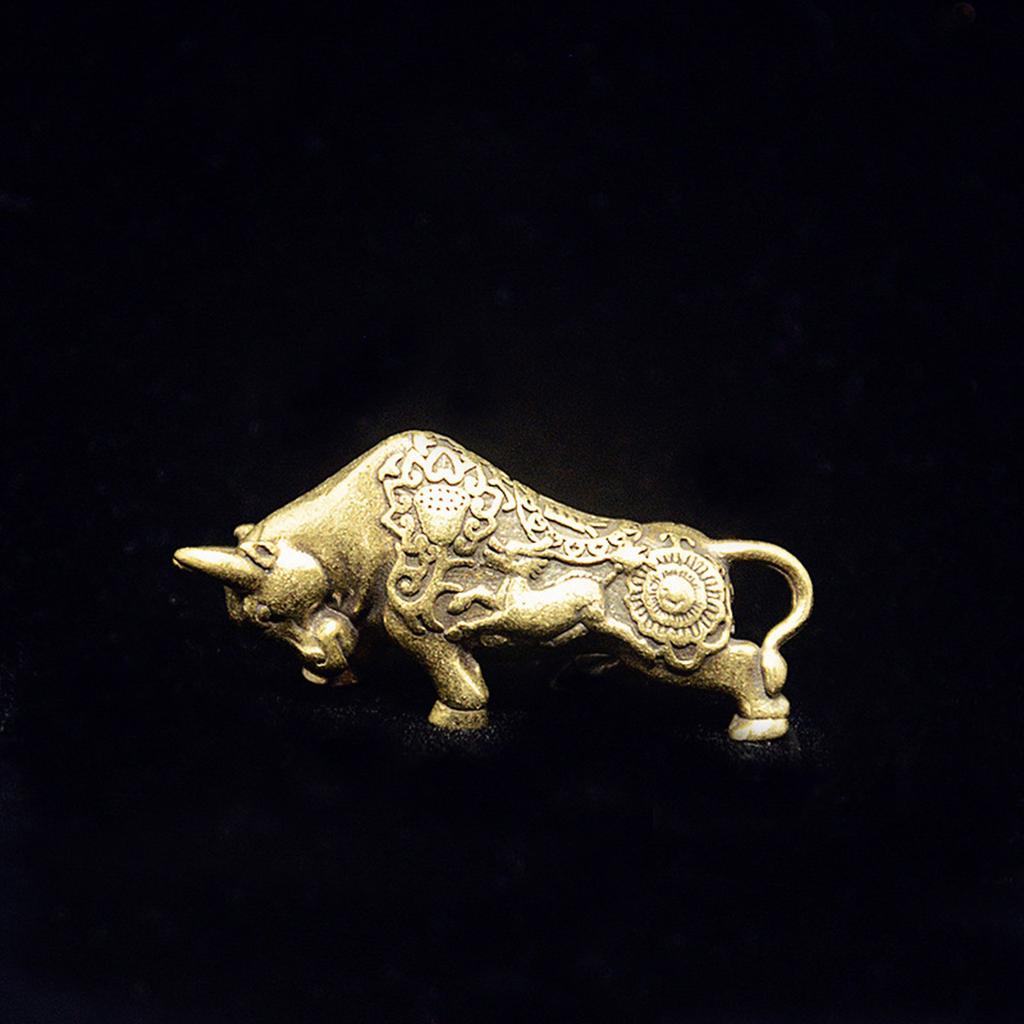 Brass Bullfighting Statue Miniature Ornament for Home and Office Decoration Lucky Wealth Symbolism Animal Figurine Gift