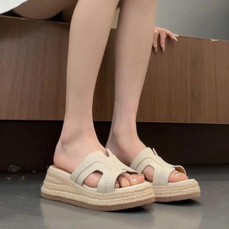 Small Thick-soled One-word Slippers Women's New Summer Wear Straw Weave Heel Sandals with Skirt Cool Slippers