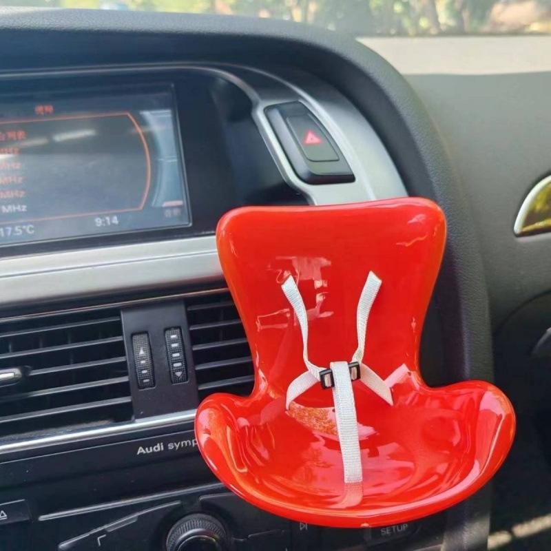 Держатель для фигурки Лабубу в машину - Крепится на воздуховод, Подходит для всех кукол, Вдвойне милый