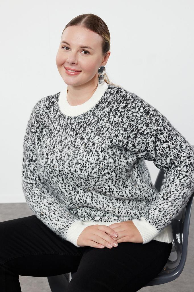 Women's Fashionable Stylish Plus Size Sweater Gray Melange Stoned Knitwear Sweater