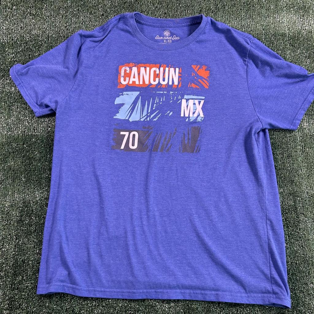 Sun and Sea Men's Blue Cancun Graphic T-Shirt. XL