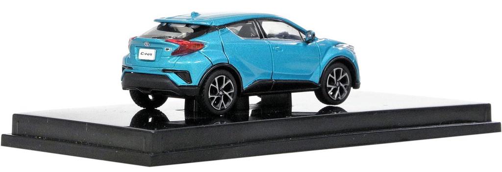 Избыточная поворачиваемость Toyota 2017 Radiant Green Metallic 1/64 C-HR