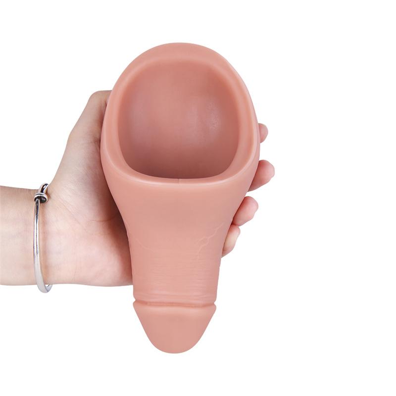 Когда женский писсуар неудобен, жидкий силиконовый материал можно использовать в больнице, в автомобиле