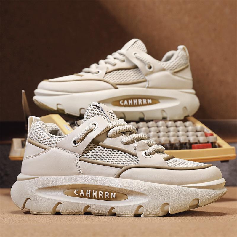 Весна и лето 2025 года новые универсальные повседневные трендовые удобные сетчатые дышащие мужские спортивные туфли на толстой подошве